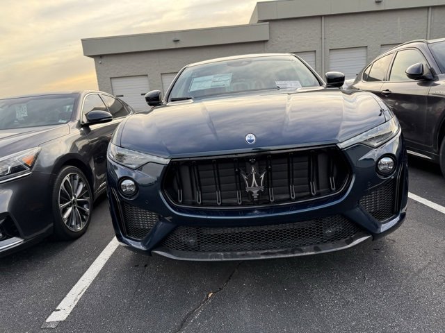 2024 Maserati Levante Trofeo photo 3