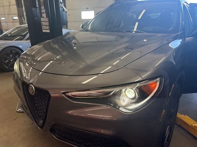 2019 Alfa Romeo Stelvio Base