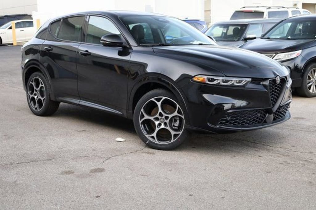 New 2025 Alfa Romeo Tonale AWD Sport Utility