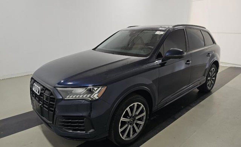 Used 2024 Audi Q7 45 Premium SUV
