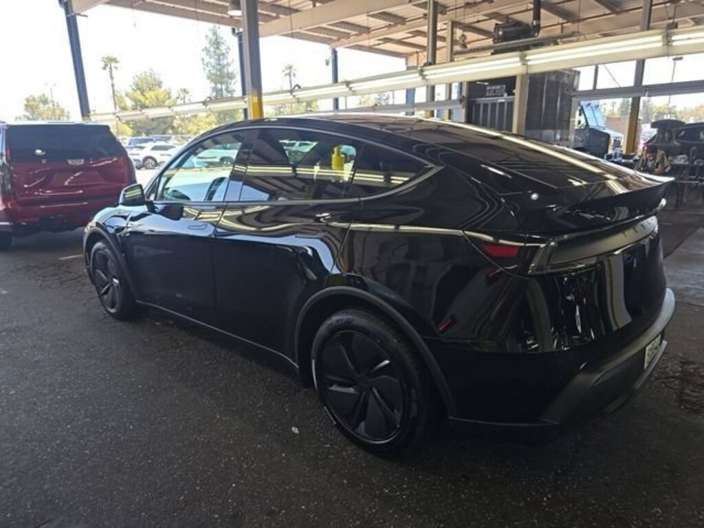 Used 2026 Tesla Model Y SUV
