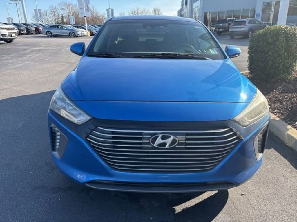 Used 2017 Hyundai Ioniq Hybrid SEL Hatchback