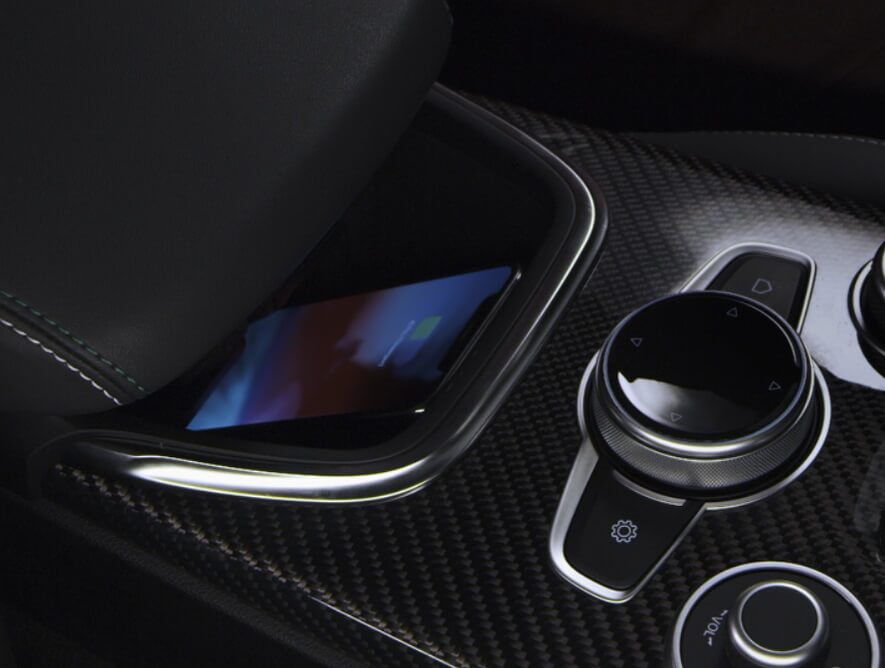 AR-20-Stelvio-New-Charging.jpg