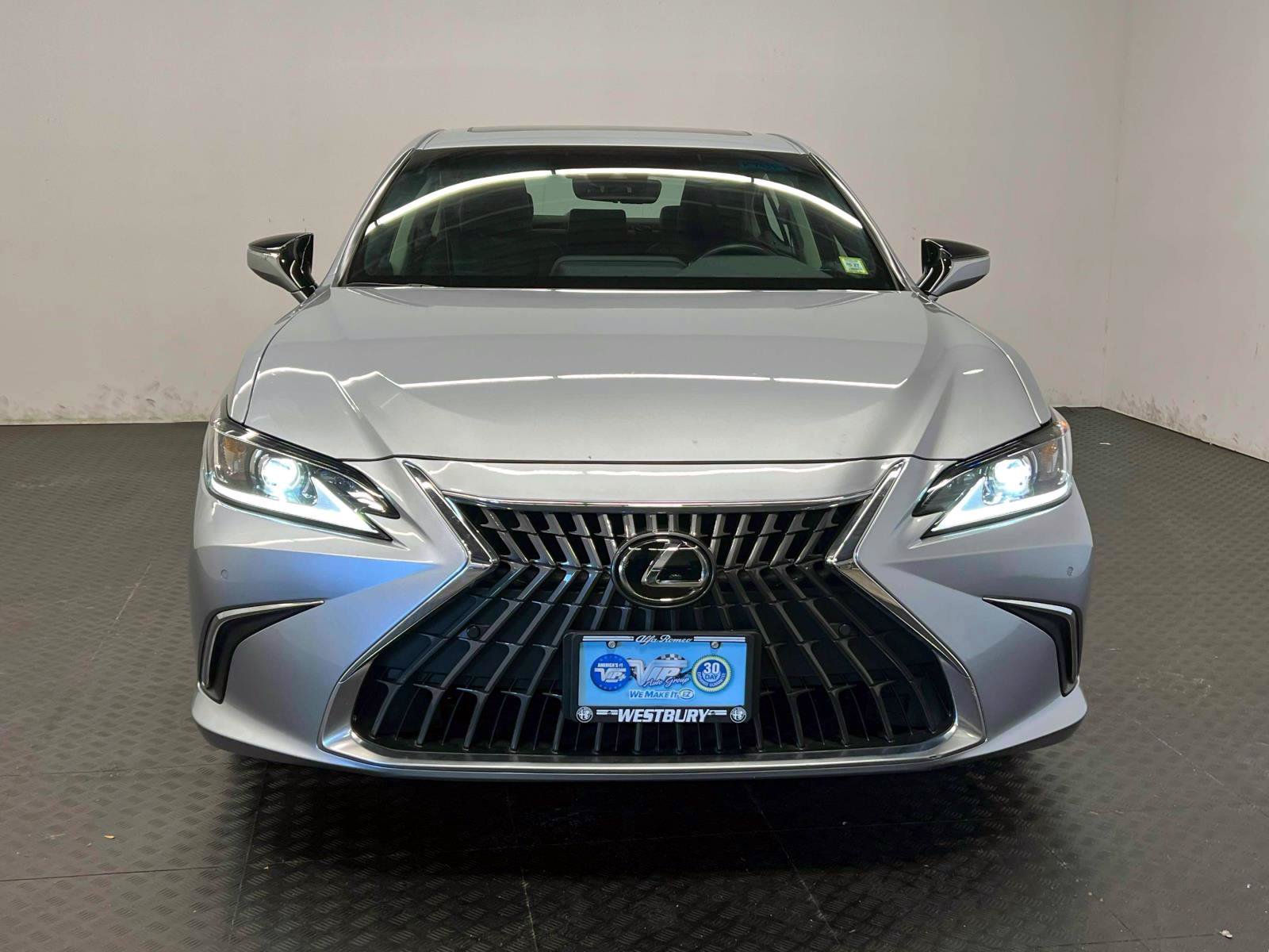 Used 2023 Lexus ES 350 Sedan