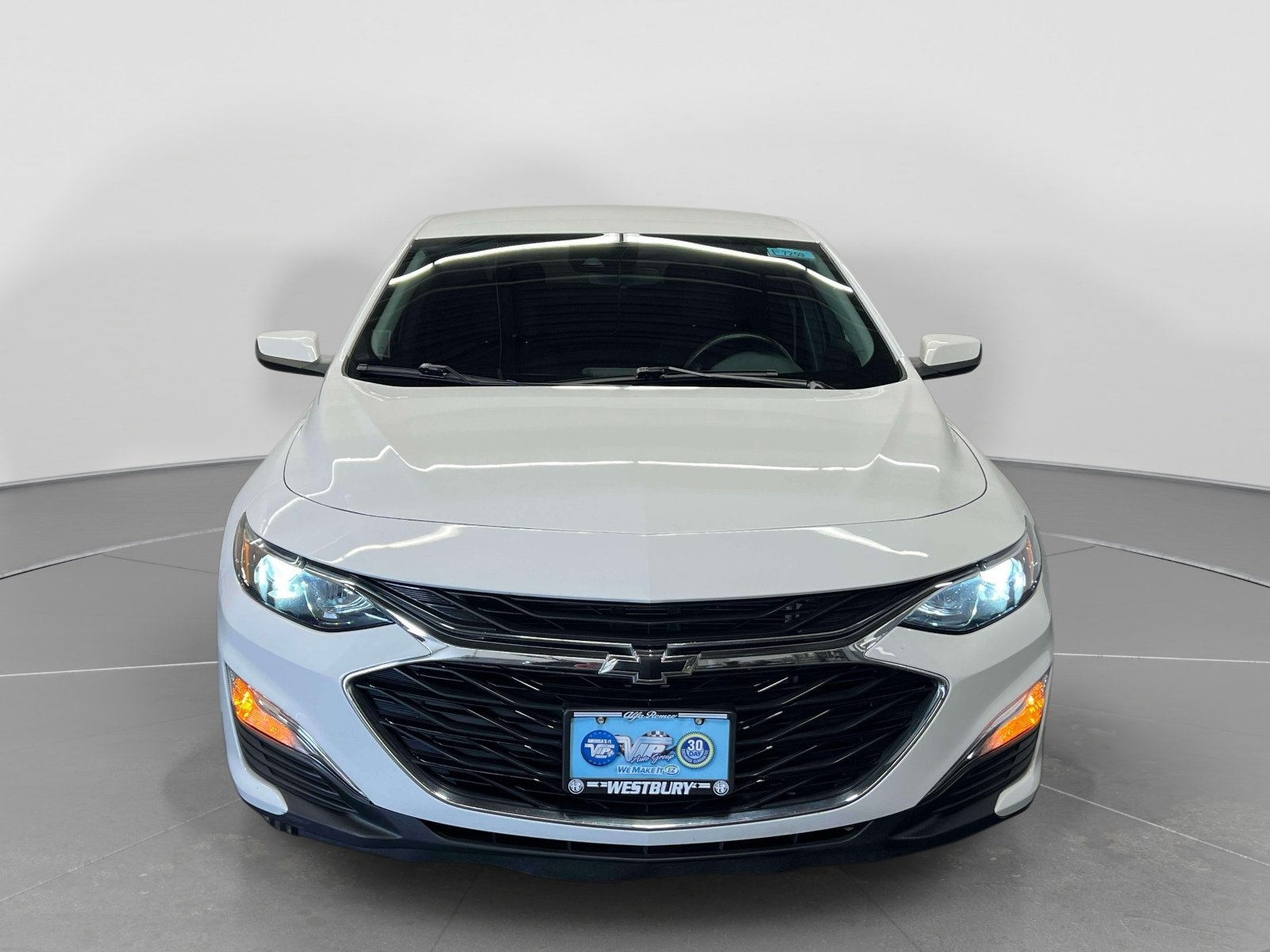 Used 2021 Chevrolet Malibu RS with VIN 1G1ZG5ST5MF064697 for sale in Westbury, NY