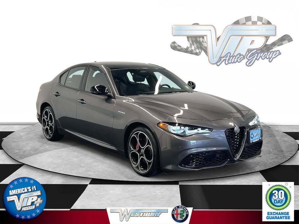 Used 2025 Alfa Romeo Giulia  Sedan