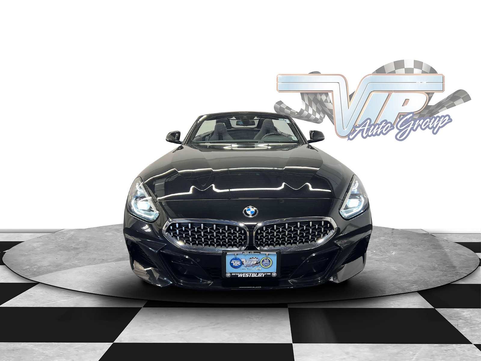 Used 2022 BMW Z4 Base with VIN WBAHF3C06NWX53502 for sale in Westbury, NY