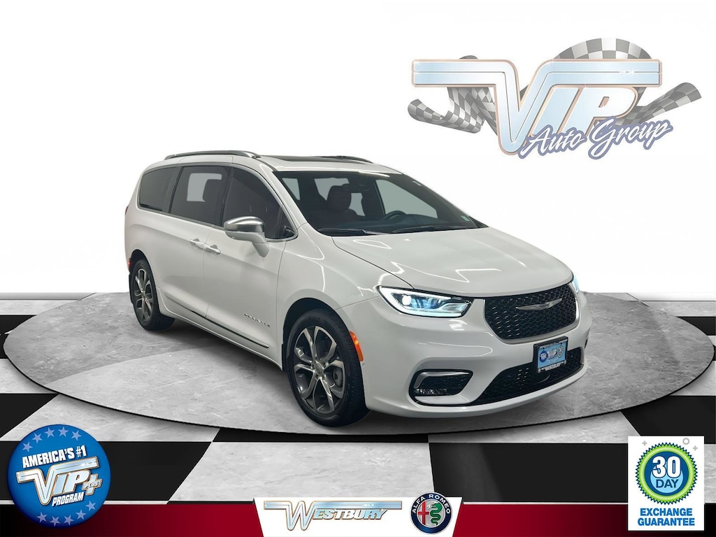 Used 2022 Chrysler Pacifica Pinnacle Van Passenger Van
