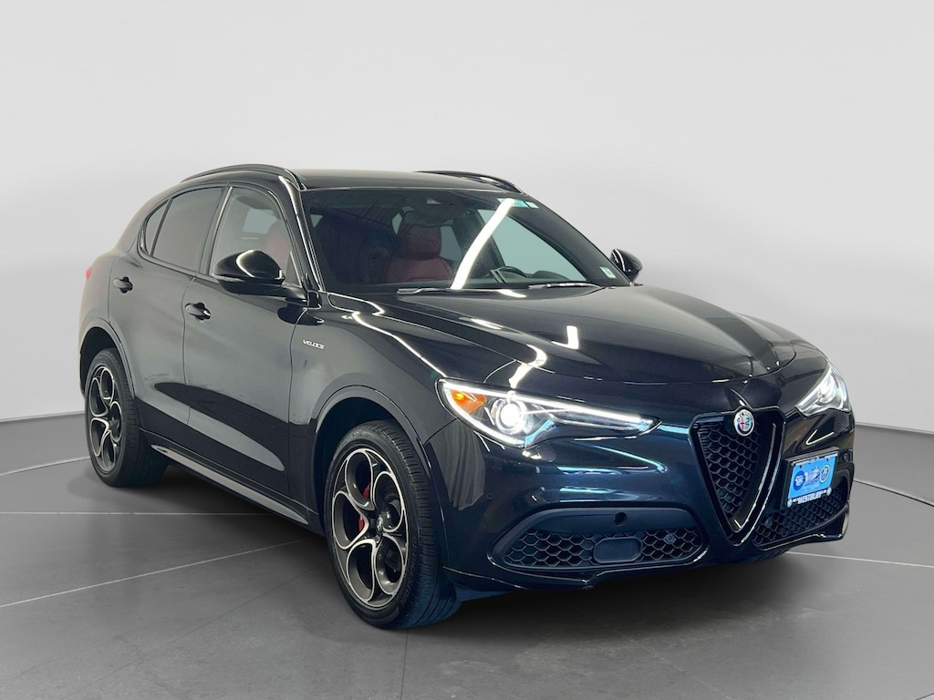 Used 2023 Alfa Romeo Stelvio Ti SUV