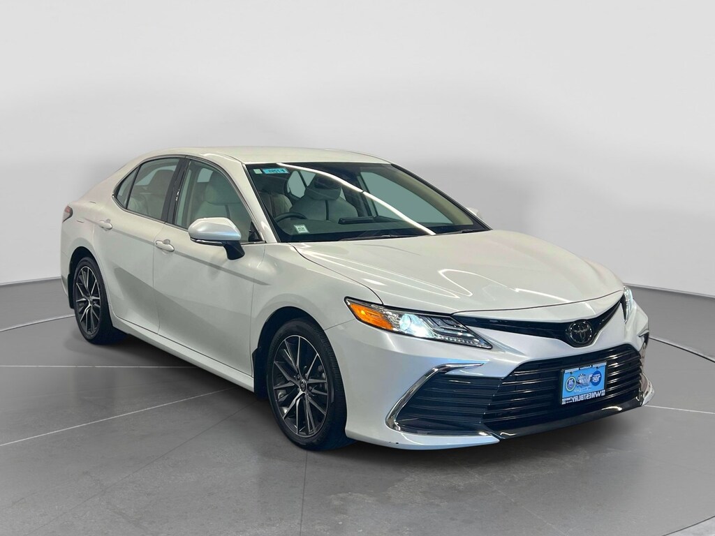 Used 2024 Toyota Camry XLE Sedan