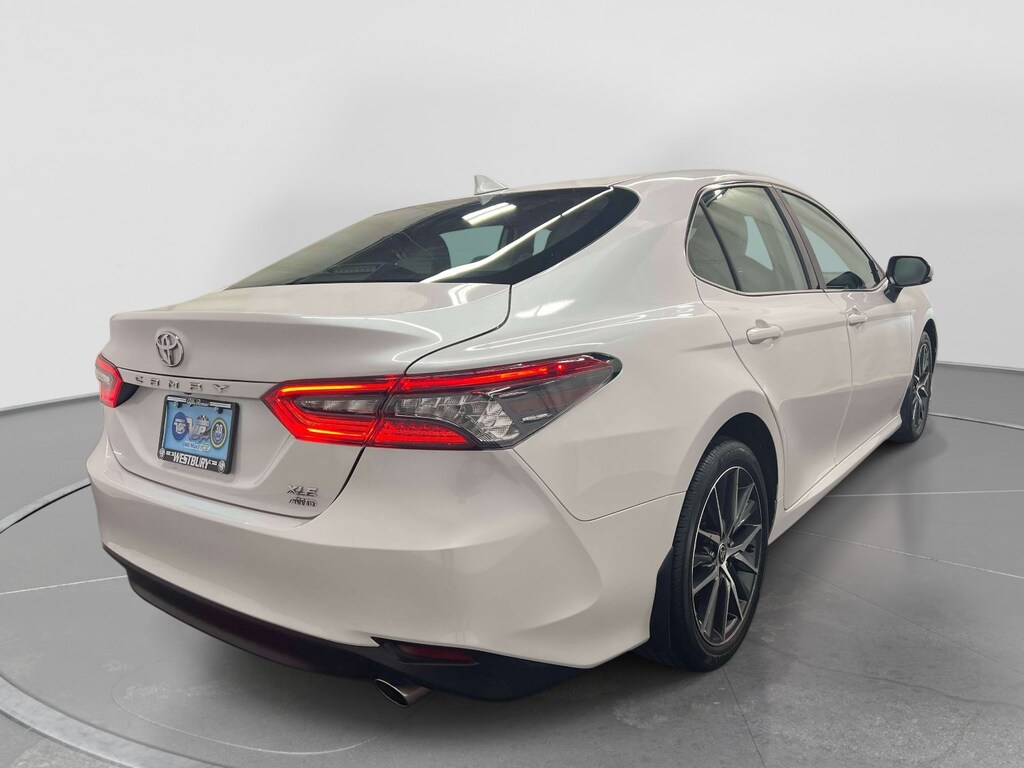 Used 2024 Toyota Camry XLE Sedan