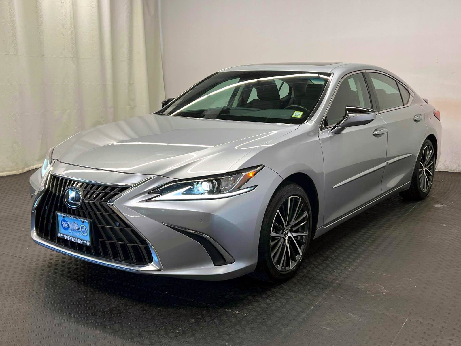 Used 2023 Lexus ES 350 Sedan