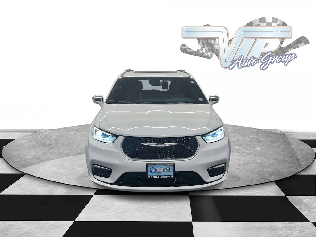 Used 2022 Chrysler Pacifica Pinnacle Van Passenger Van