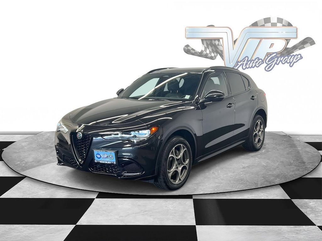 Used 2025 Alfa Romeo Stelvio  SUV