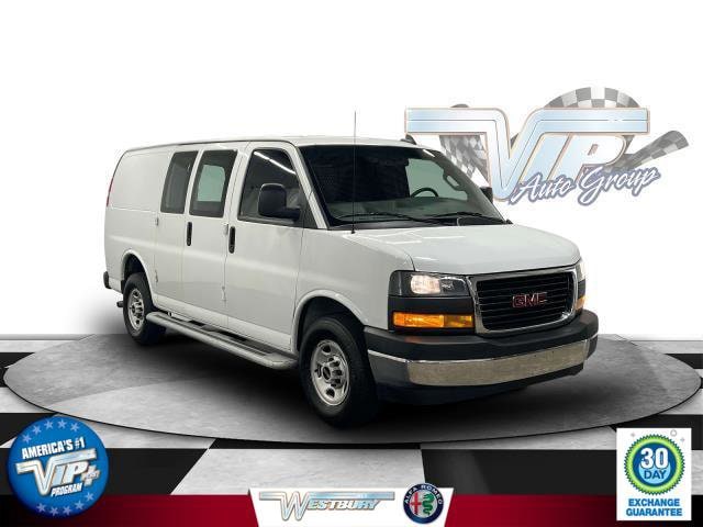 2023 GMC Savana Cargo Work Van's photo