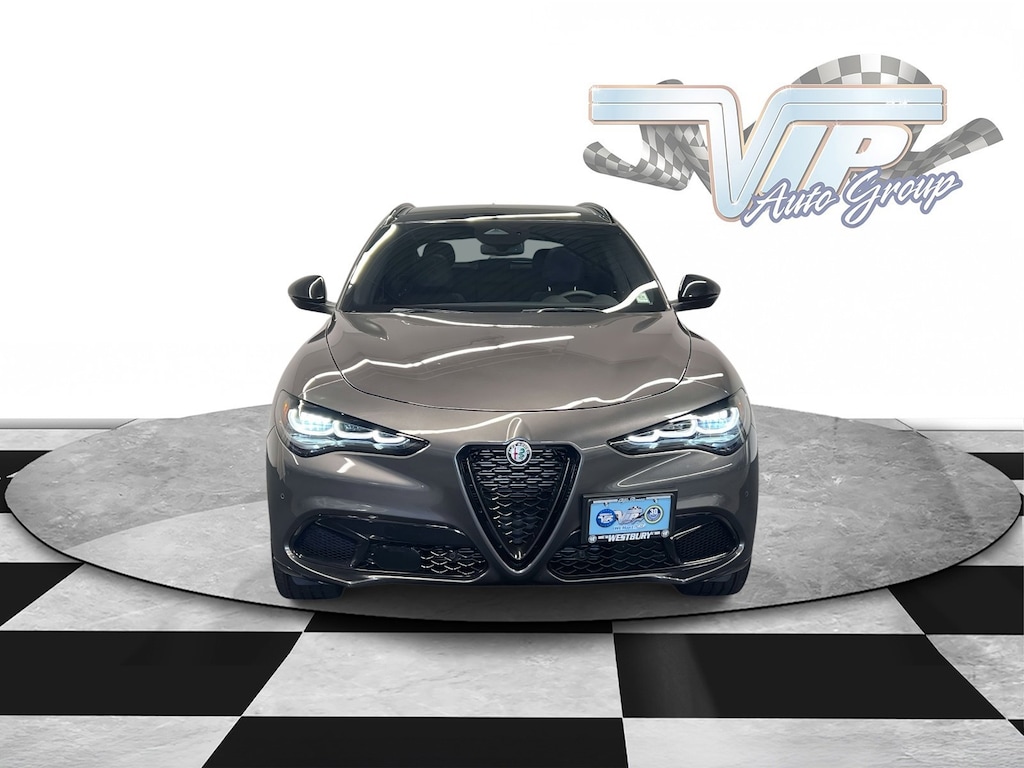 Used 2025 Alfa Romeo Stelvio  SUV