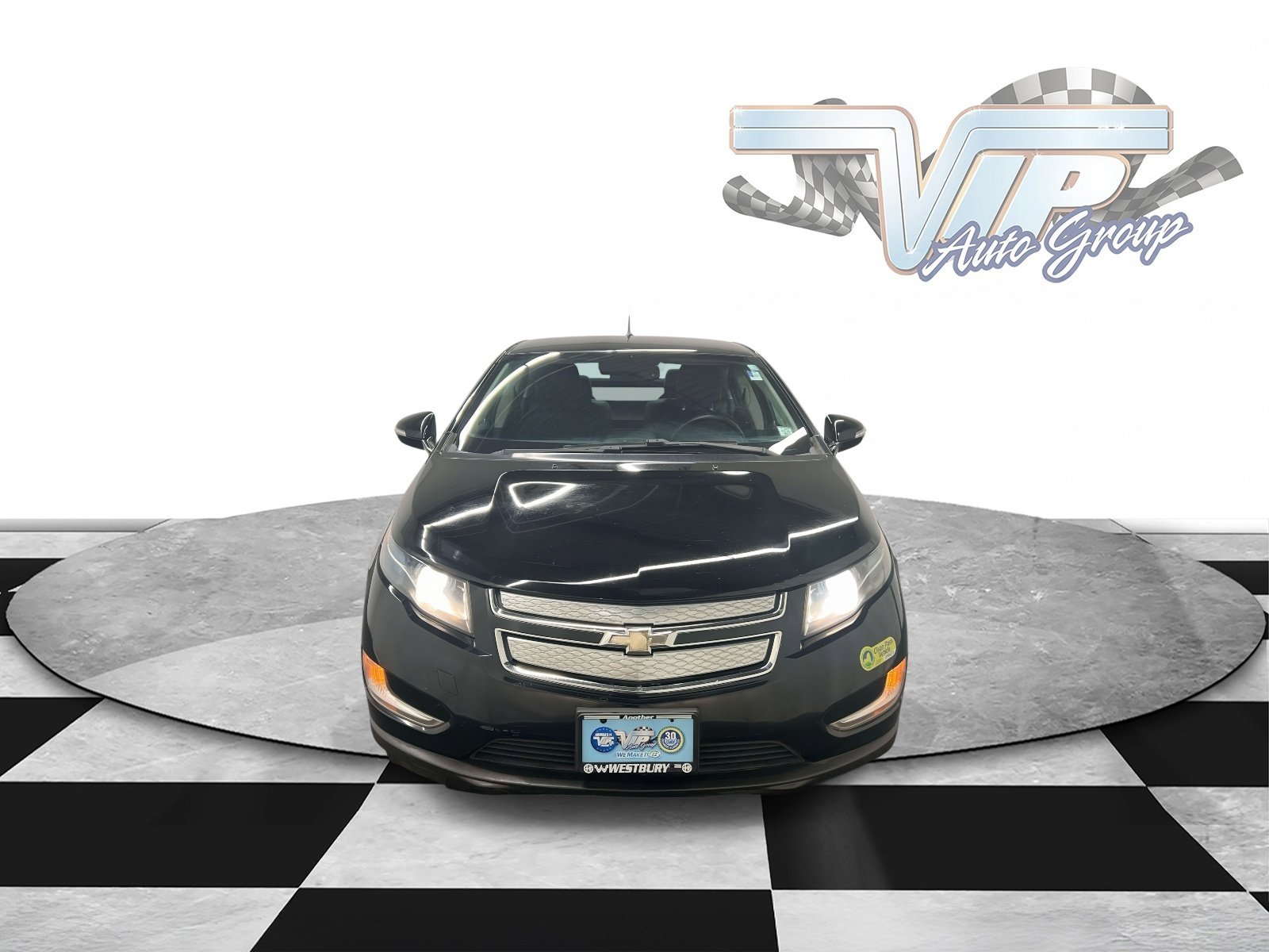 Used 2014 Chevrolet Volt Base with VIN 1G1RB6E4XEU129338 for sale in Westbury, NY