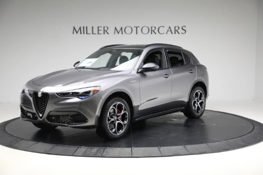 New 2025 Alfa Romeo Stelvio AWD Sport Utility