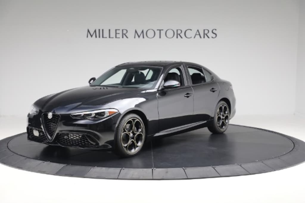 New 2025 Alfa Romeo Giulia INTENSA AWD Sedan