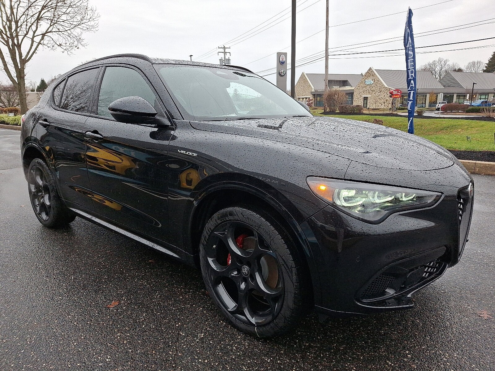 2025 Alfa Romeo Stelvio Sprint Base photo 2