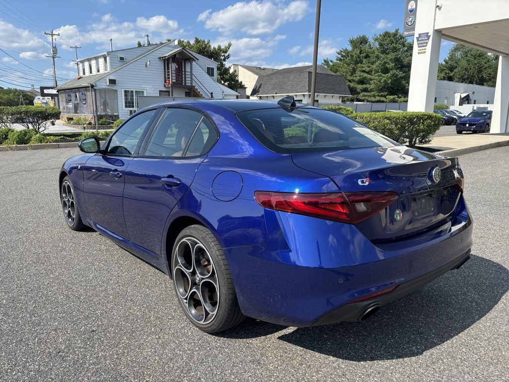 Used 2023 Alfa Romeo Giulia Ti Sedan