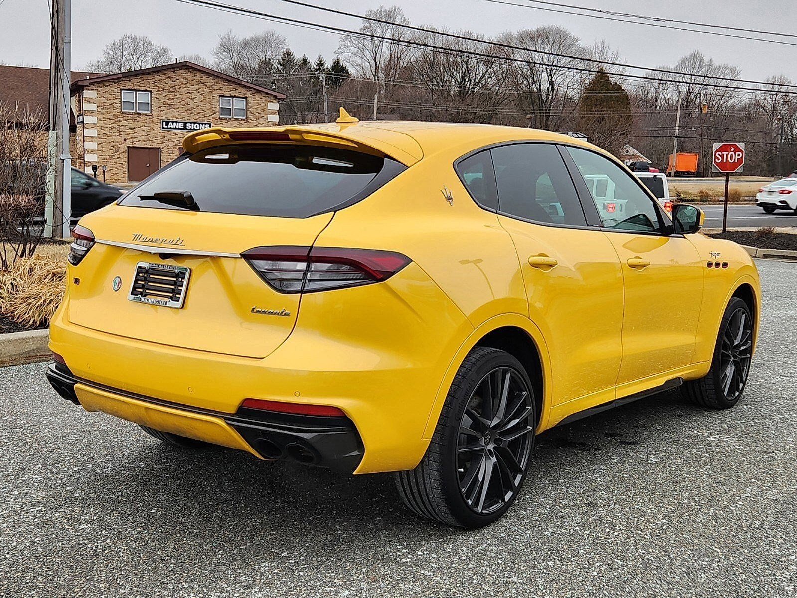 2023 Maserati Levante Trofeo photo 4