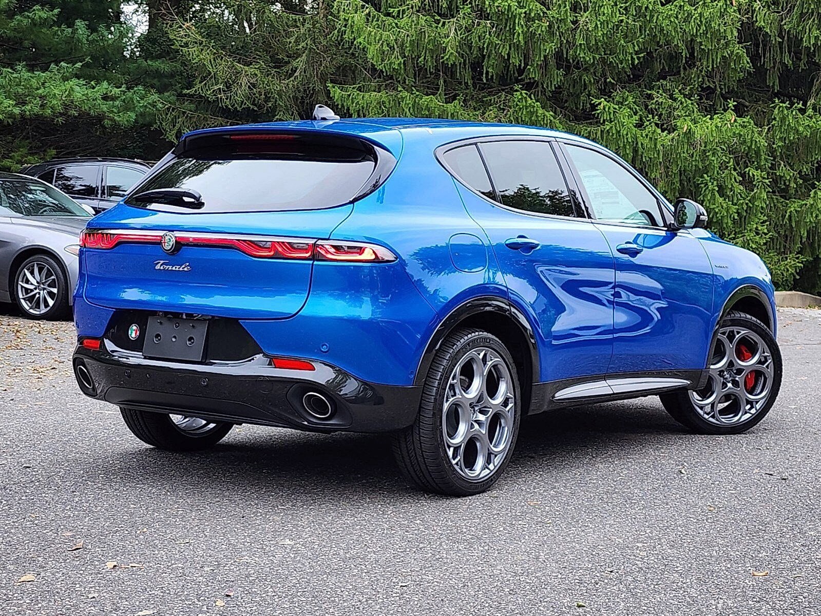 2024 Alfa Romeo Tonale Veloce photo 2