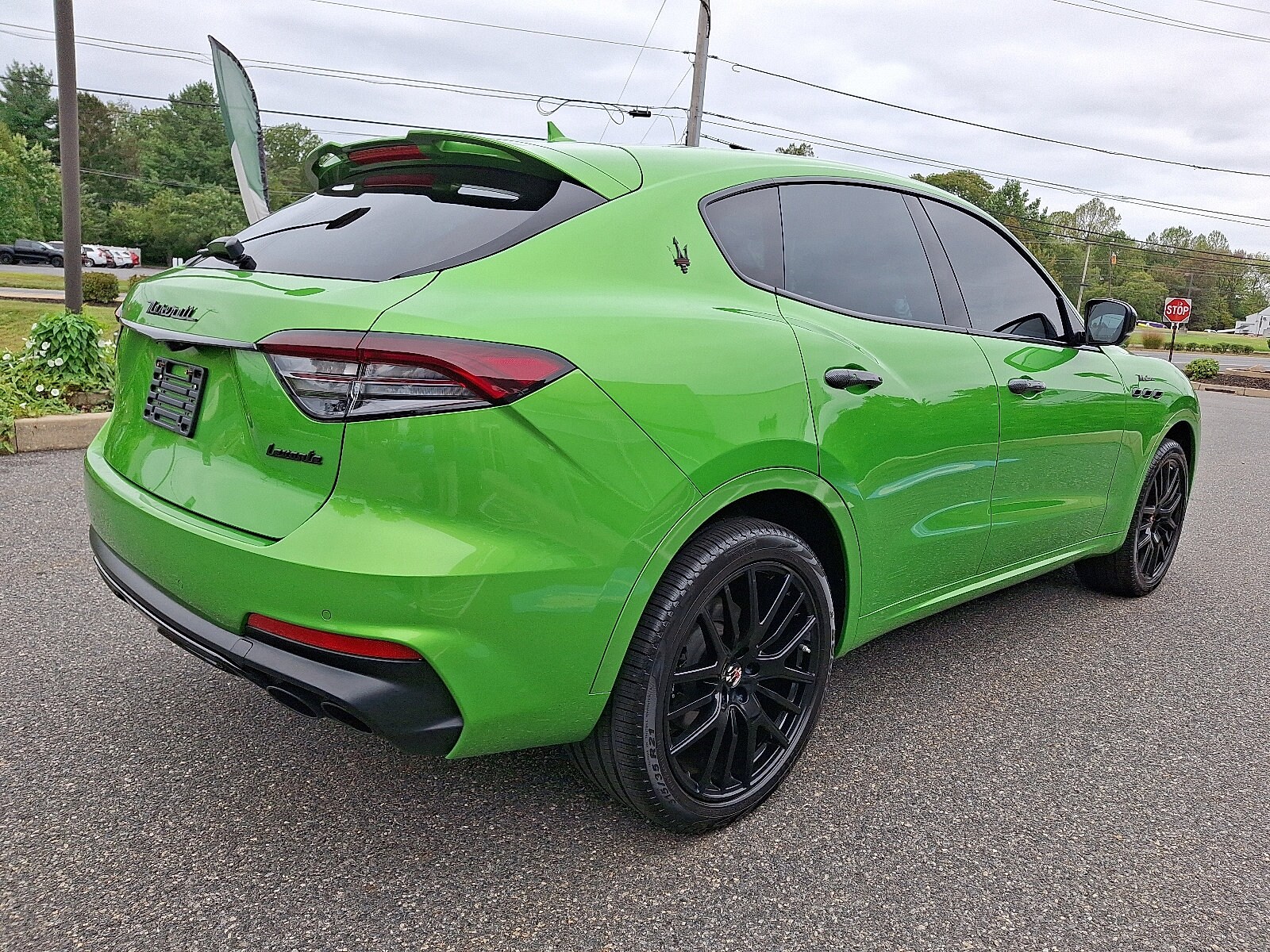 2023 Maserati Levante Modena S photo 4