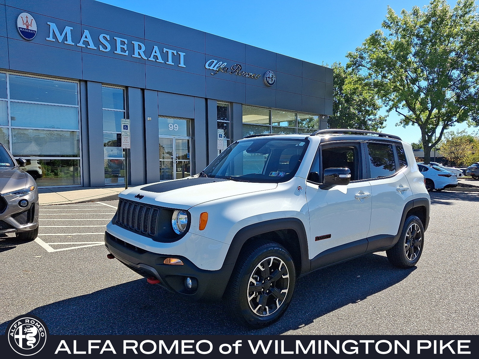 2023 Jeep Renegade Trailhawk