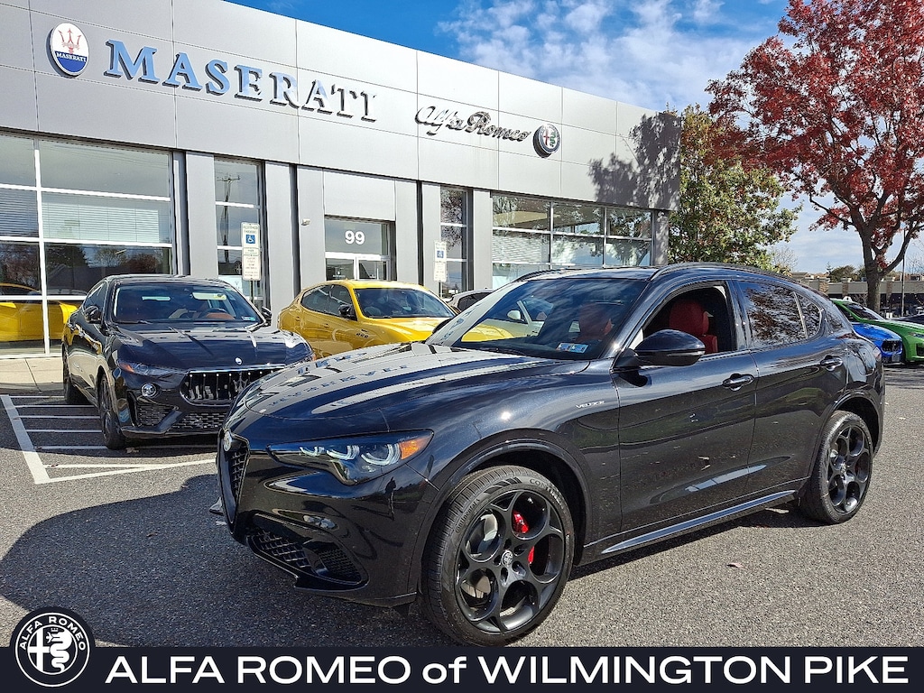 New 2025 Alfa Romeo Stelvio AWD Sport Utility