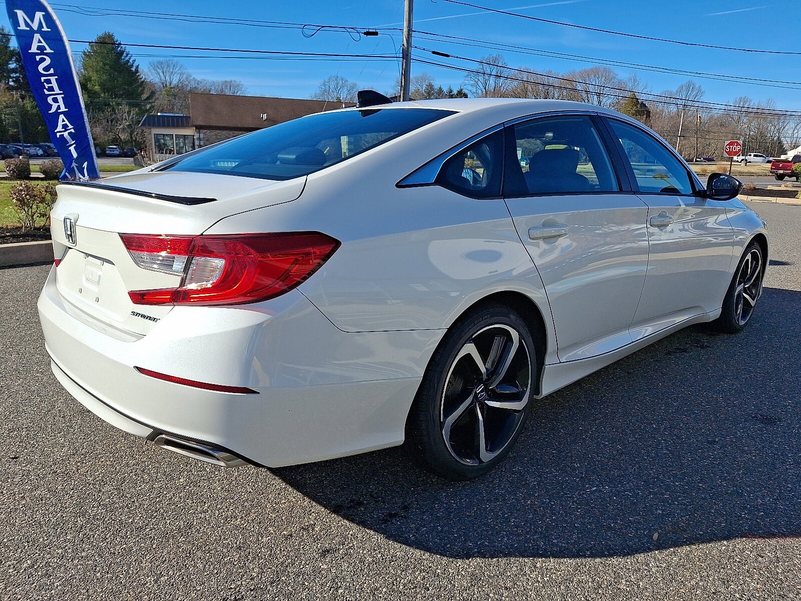 2022 Honda Accord Sport 1.5T photo 2