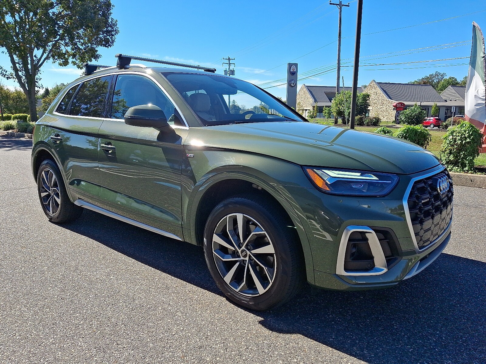 2023 Audi Q5 45 S line Premium photo 3