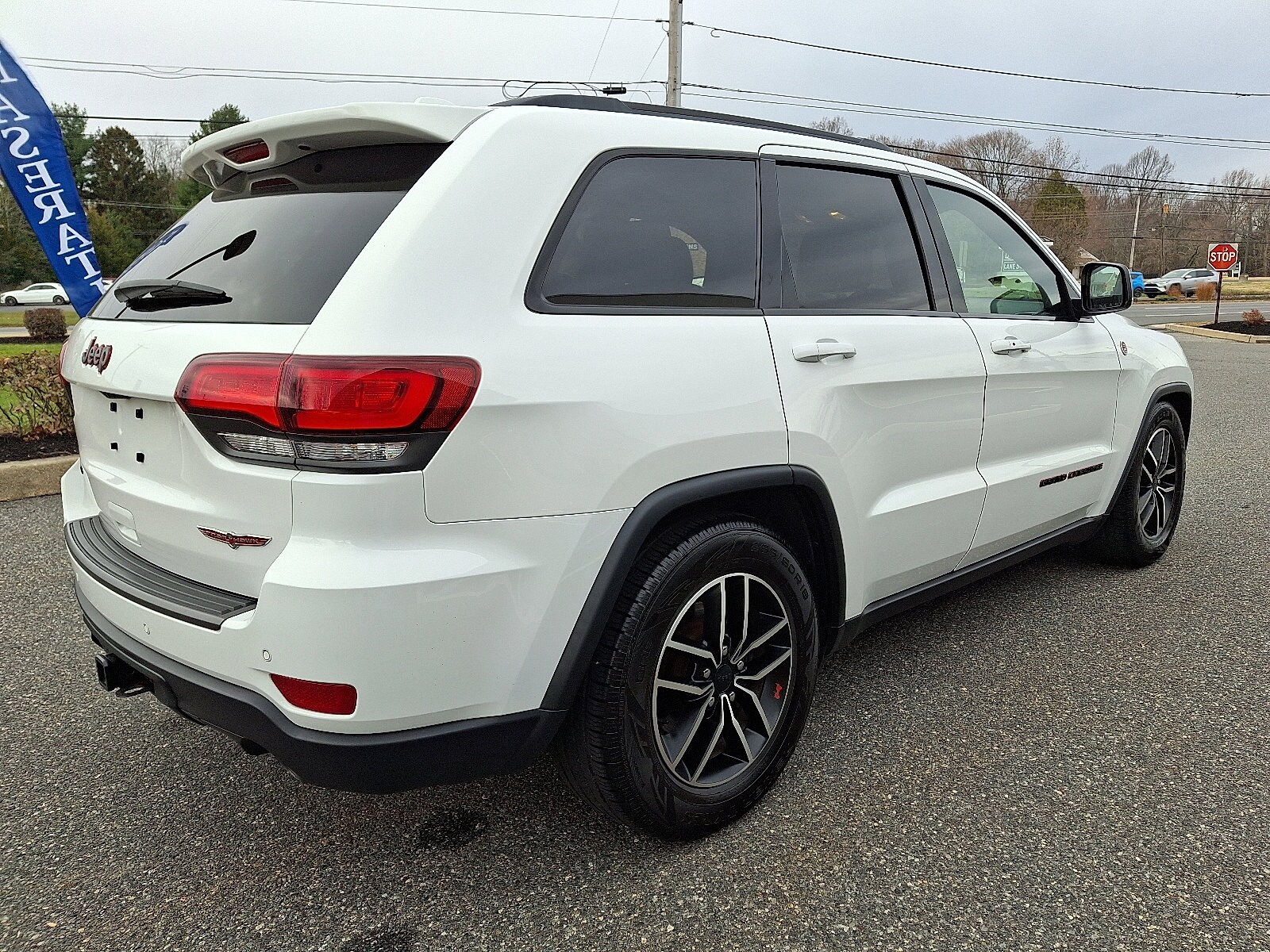 2020 Jeep Grand Cherokee Trailhawk photo 3