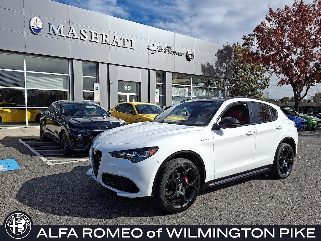 New 2025 Alfa Romeo Stelvio AWD Sport Utility