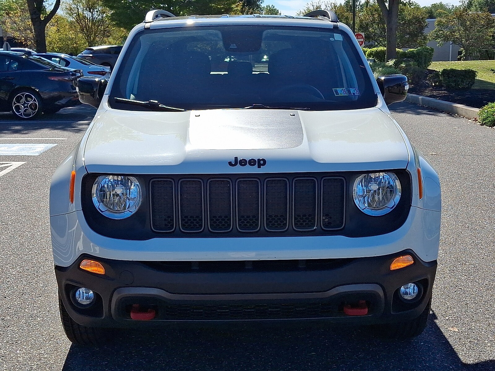 2023 Jeep Renegade Trailhawk photo 2