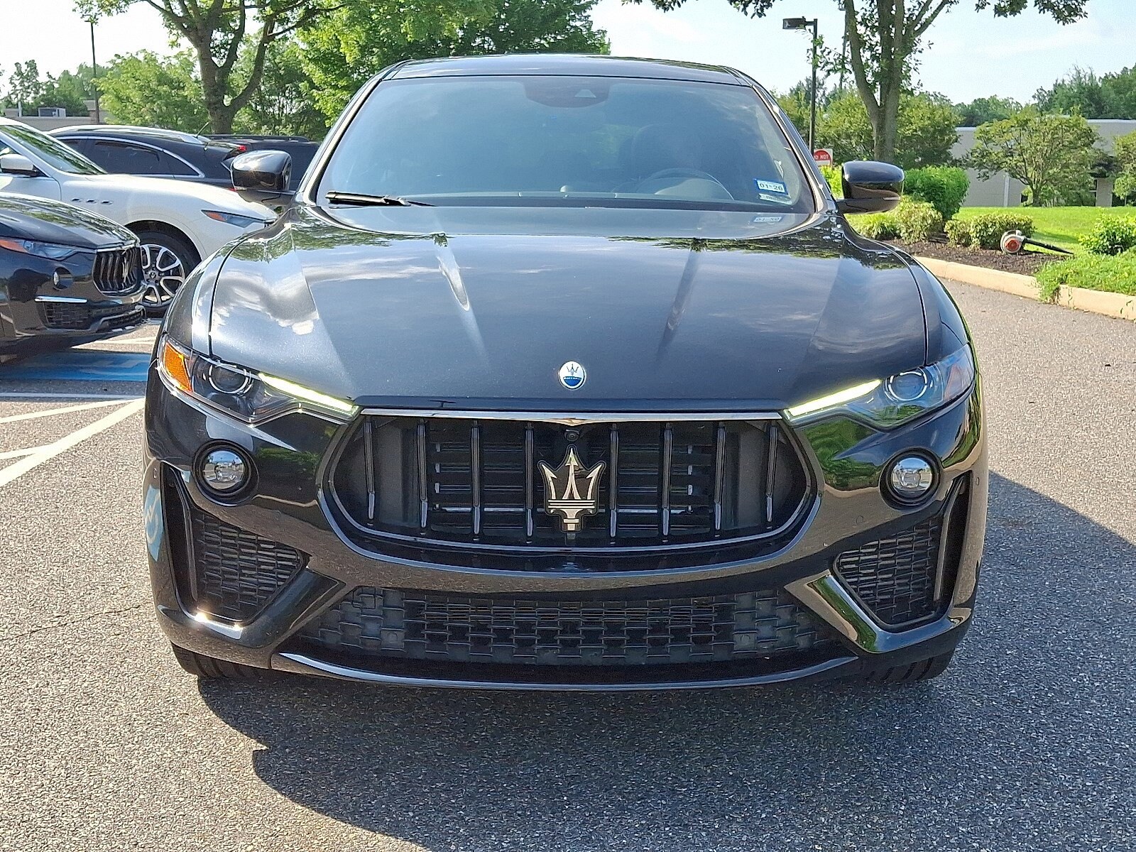 2023 Maserati Levante Modena S photo 2