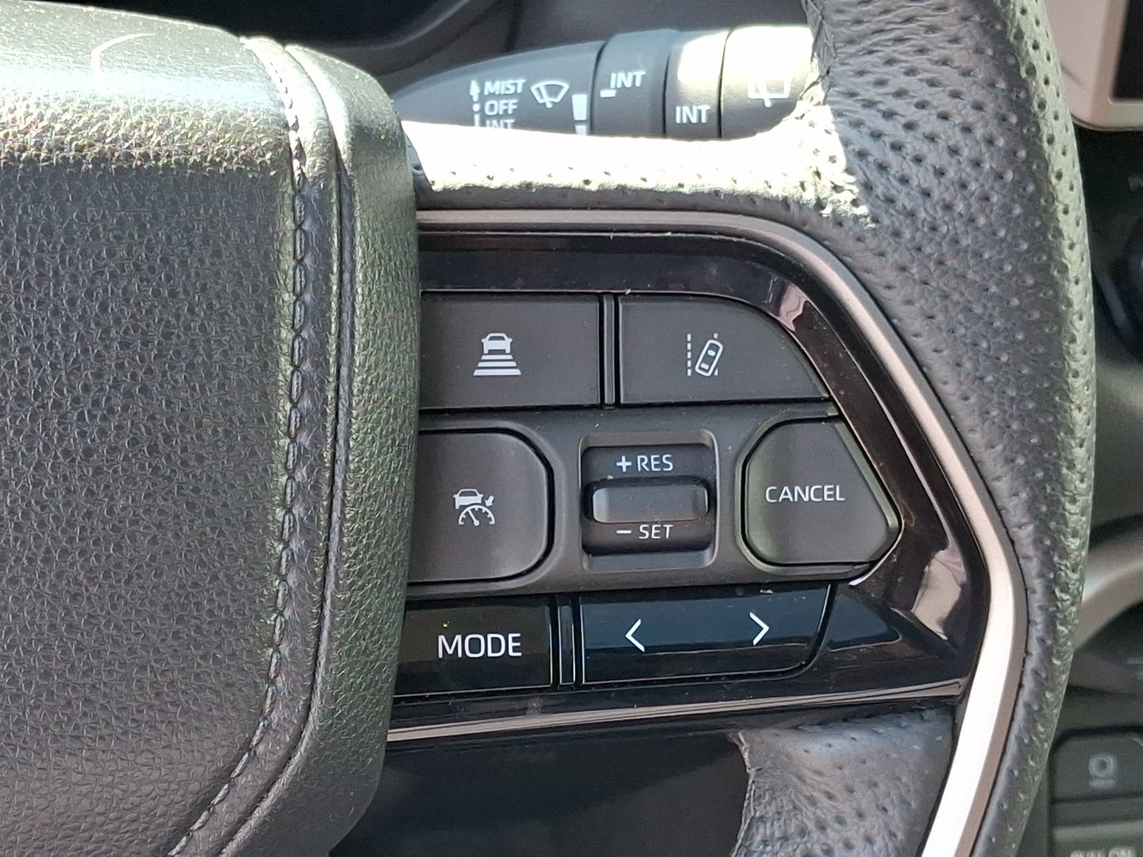 2024 Toyota Sequoia SR5 - Photo 22