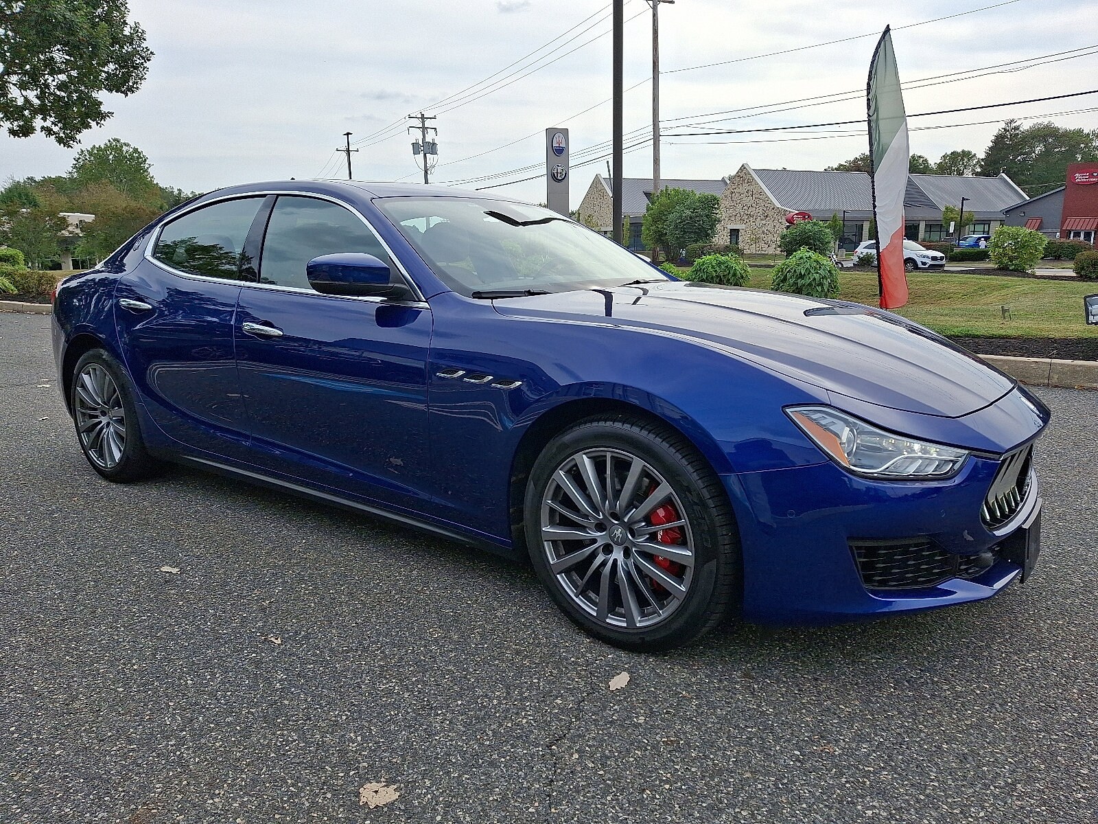 2019 Maserati Ghibli S Q4 photo 3