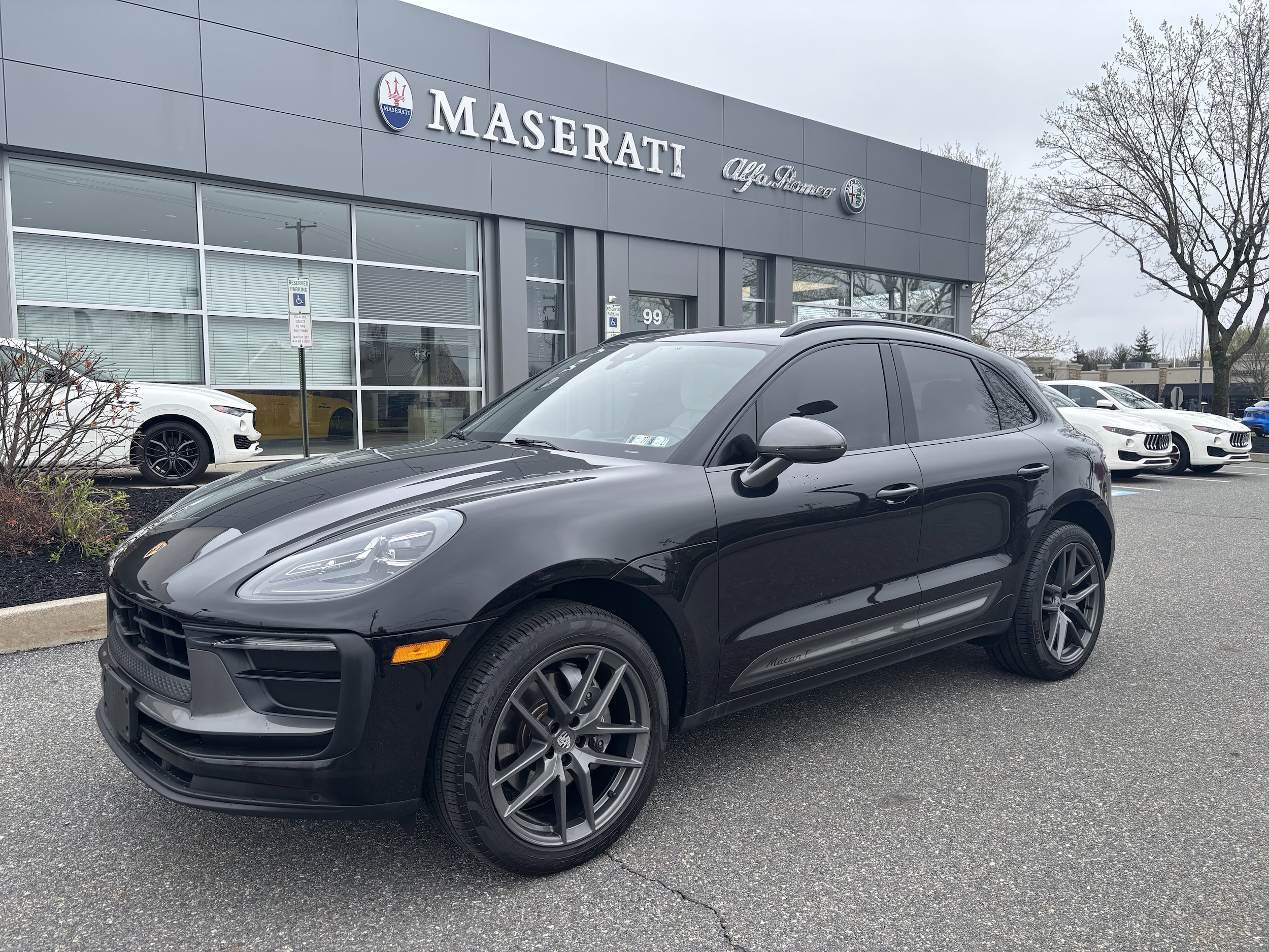 2024 Porsche Macan T