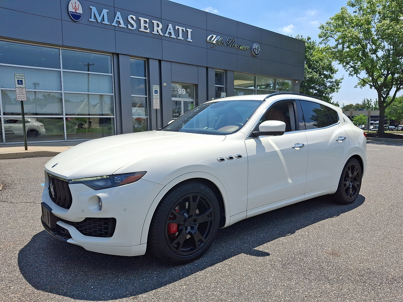 2017 Maserati Levante Base