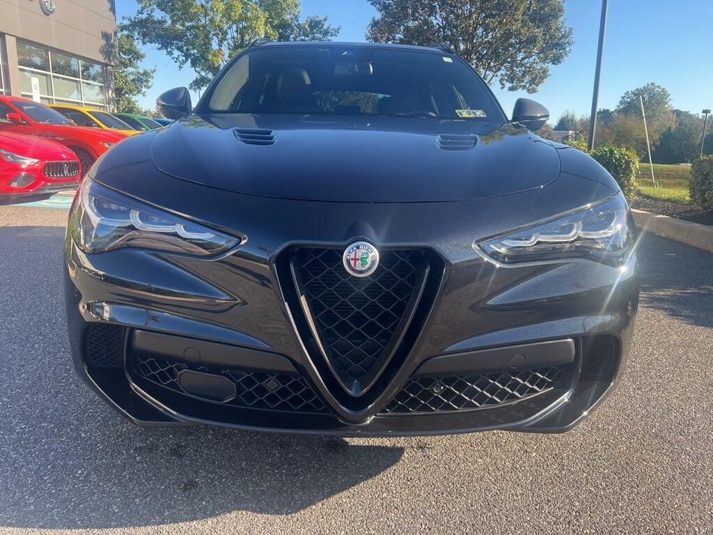 2024 Alfa Romeo Stelvio Quadrifoglio photo 2