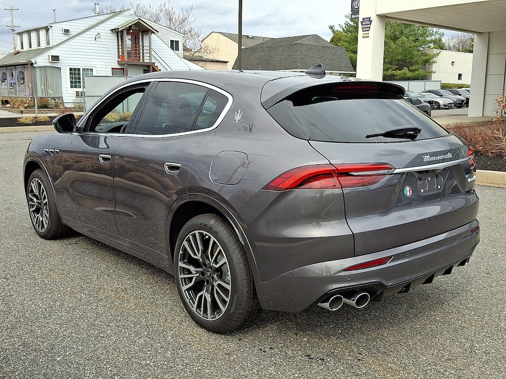 Used 2025 Maserati Grecale SUV