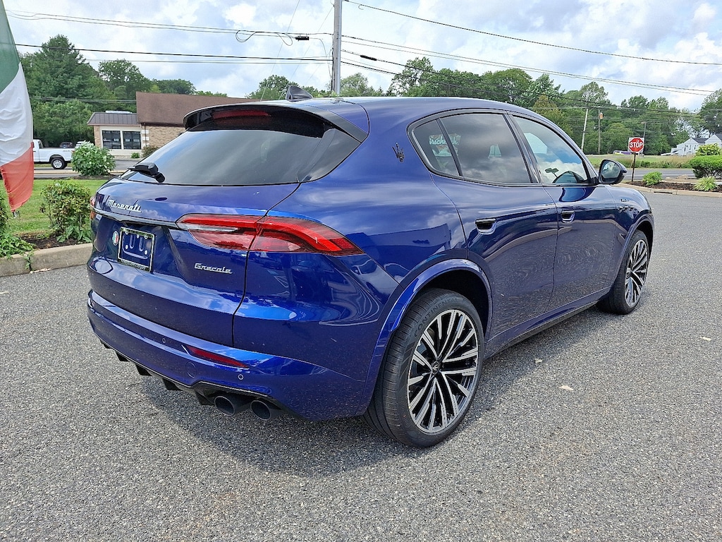 Used 2025 Maserati Grecale Modena SUV