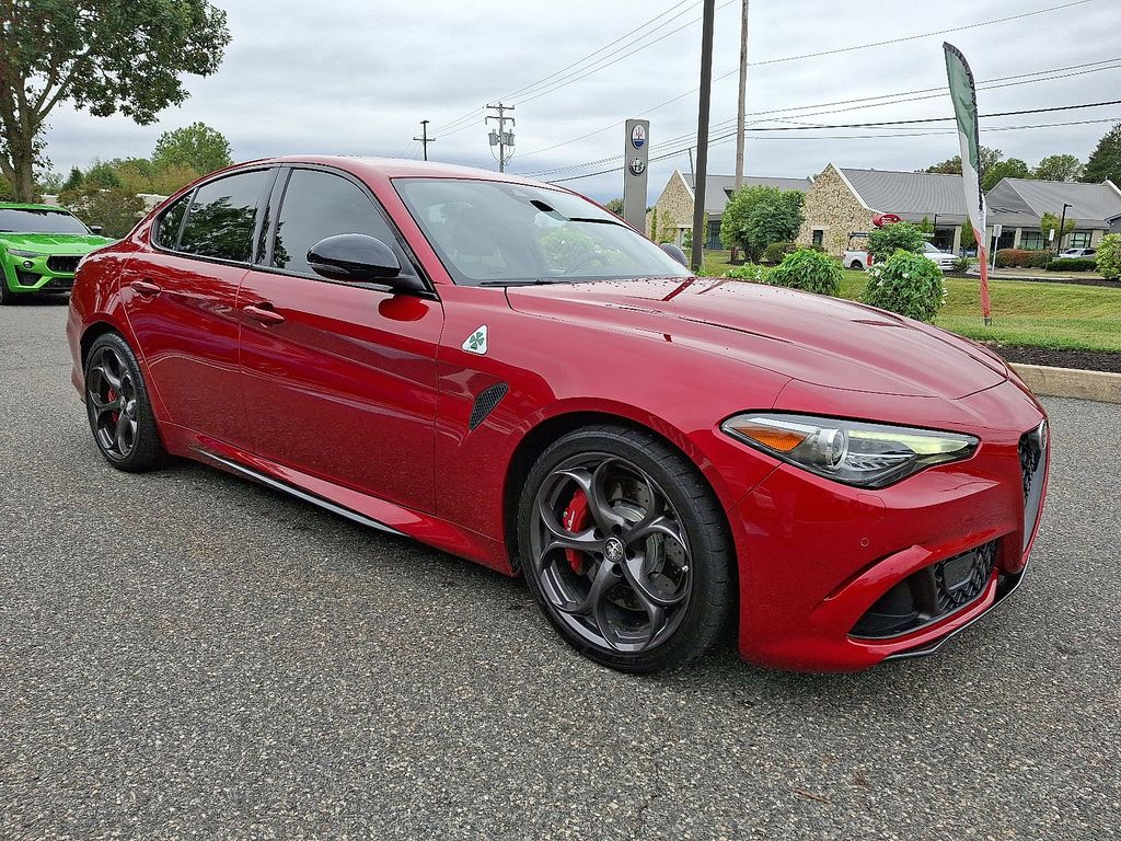 2023 Alfa Romeo Giulia Quadrifoglio - Photo 3