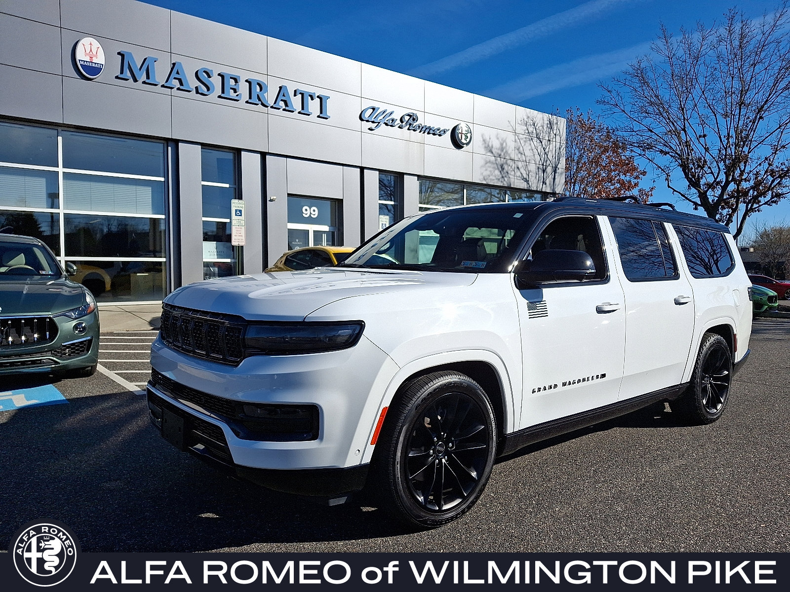 2024 Jeep Grand Wagoneer L Series II's photo