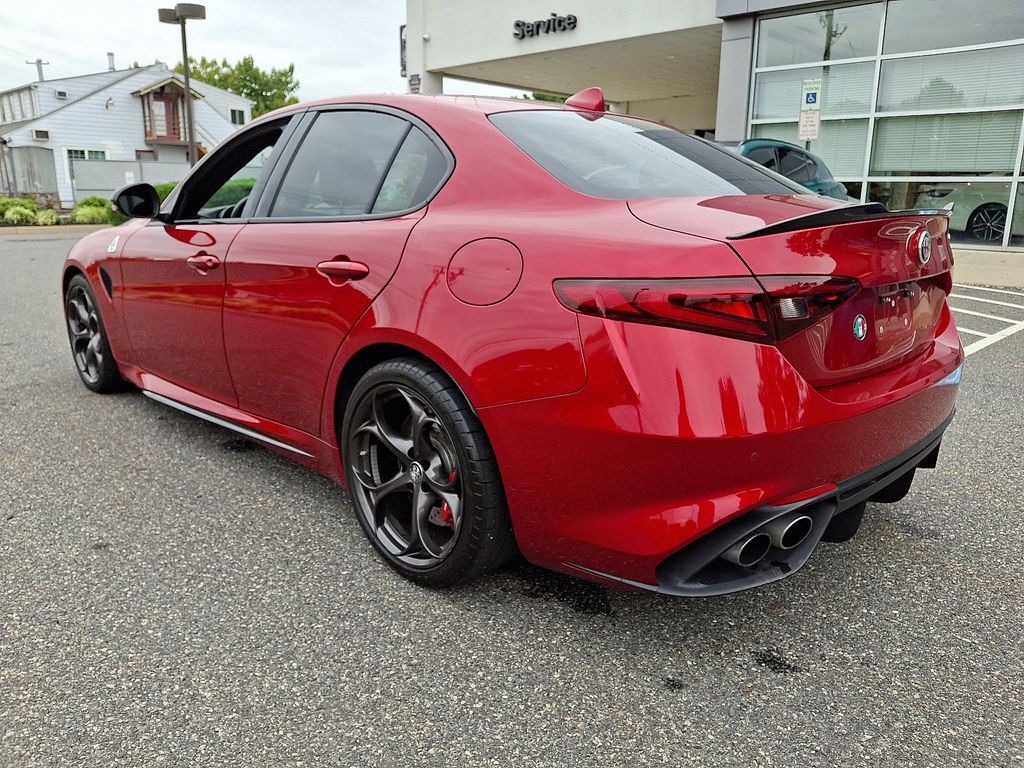2023 Alfa Romeo Giulia Quadrifoglio - Photo 6