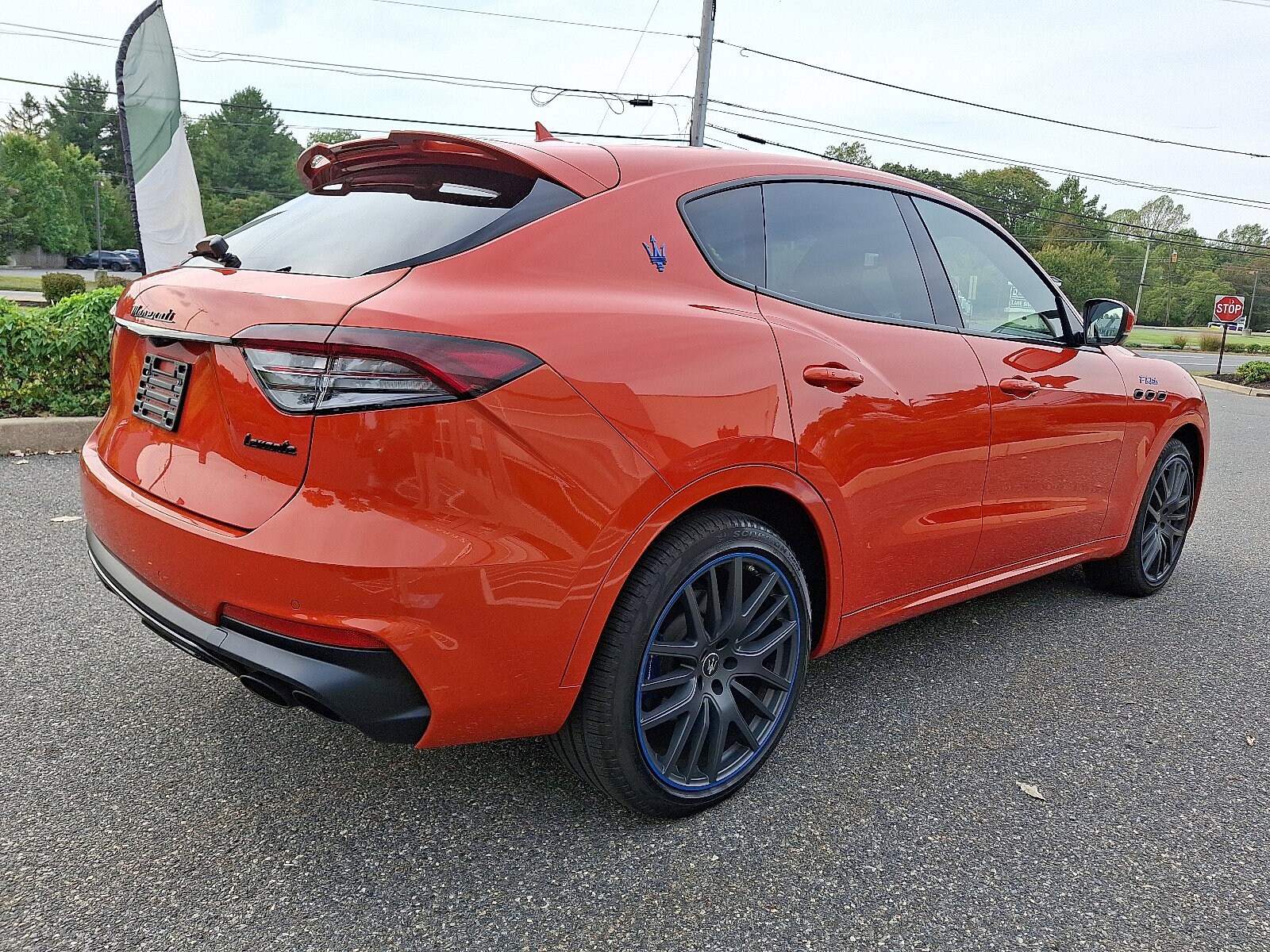 2023 Maserati Levante photo 4