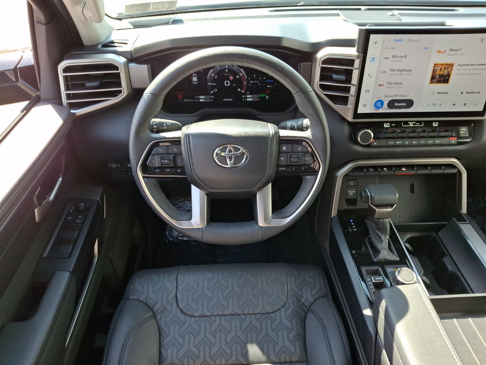 2024 Toyota Sequoia SR5 - Photo 12