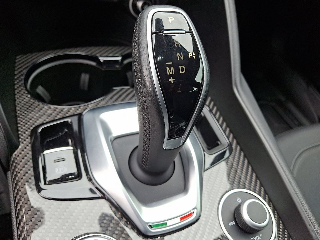 2023 Alfa Romeo Giulia Quadrifoglio - Photo 14