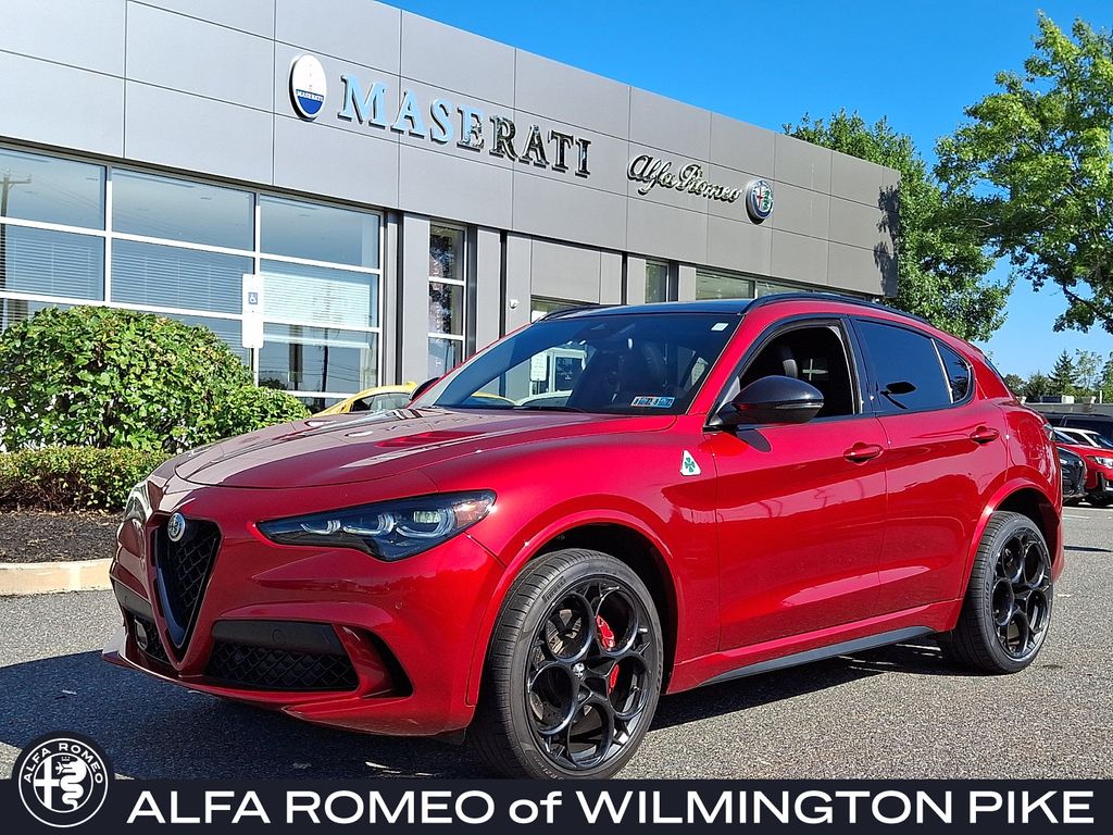  Alfa Romeo Stelvio